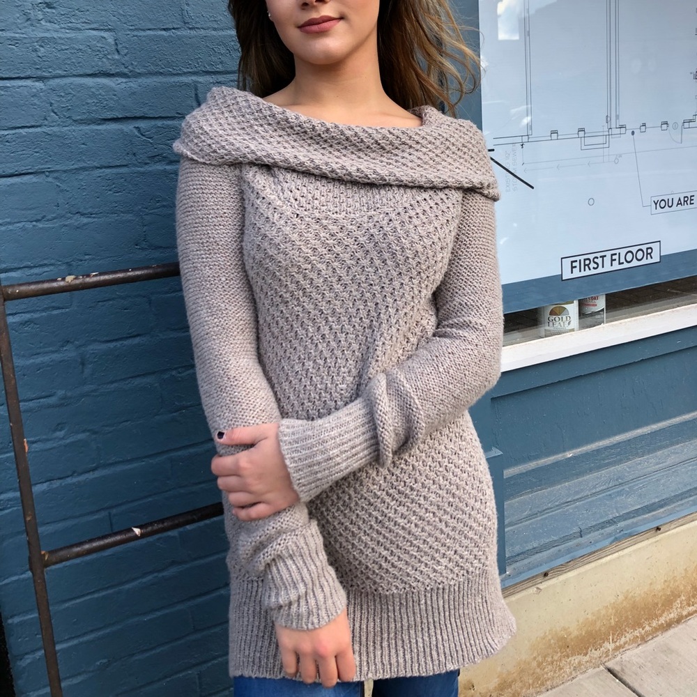 🍁 Off the Shoulder Sweater 🍁